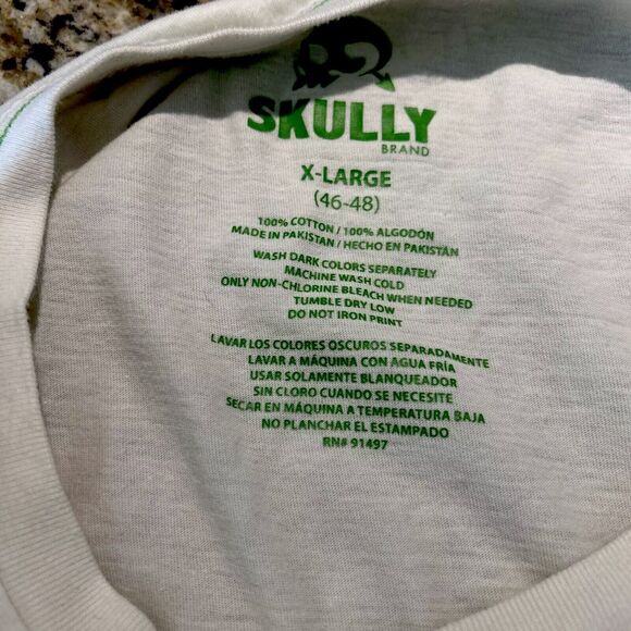 Skully T-Shirt  LA CA White Hi Voltage XLARGE 46-48 Reverse Image (inside Out) - Picture 7 of 10